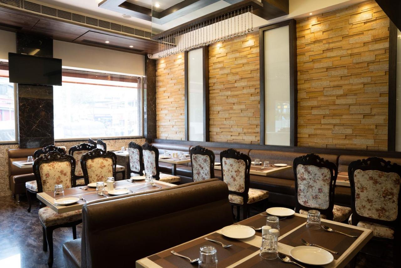 Gold Crest Business Hotel Νάβι Μουμπάι Εξωτερικό φωτογραφία