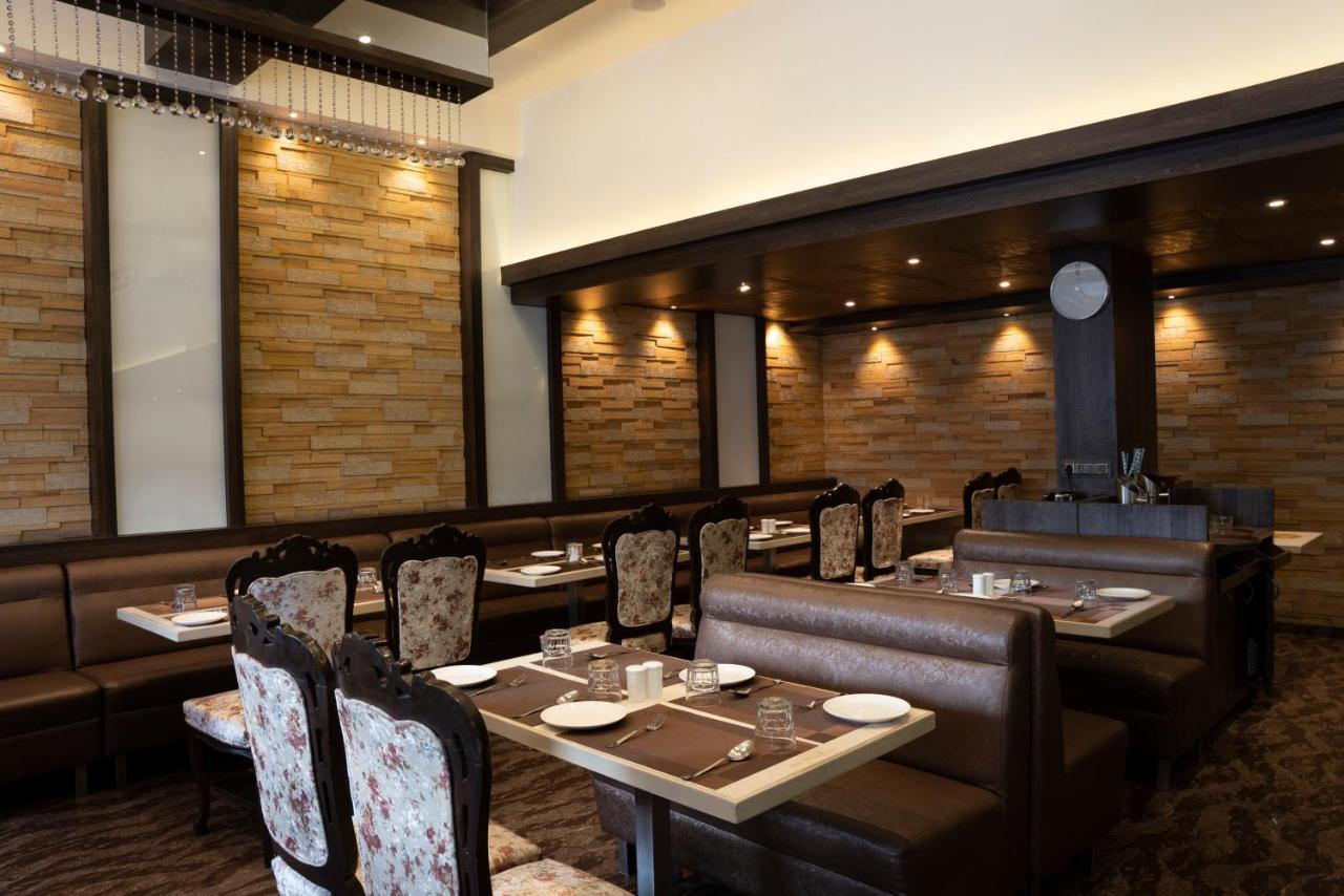 Gold Crest Business Hotel Νάβι Μουμπάι Εξωτερικό φωτογραφία